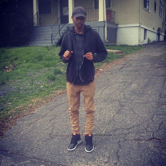 Meet your Posher, Chris - Picture 1 of 1